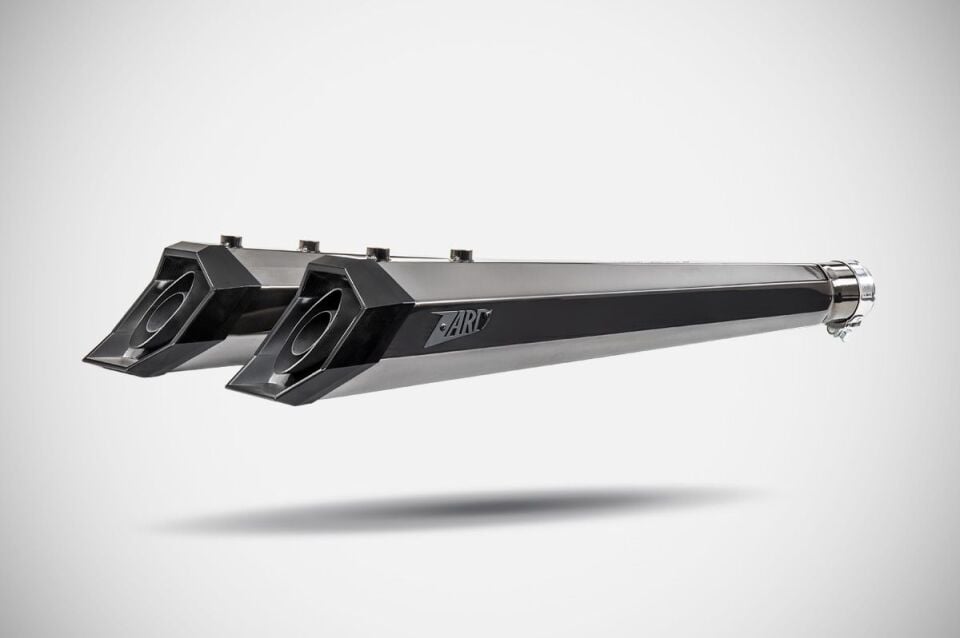 CVO ROAD GLIDE EGZOZ  | 'MAVERICK' SLIP-ONS (2021-2025)