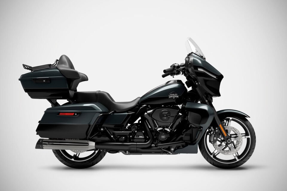 STREET GLIDE ULTRA EGZOZ | SLIP-ONS (25-26)