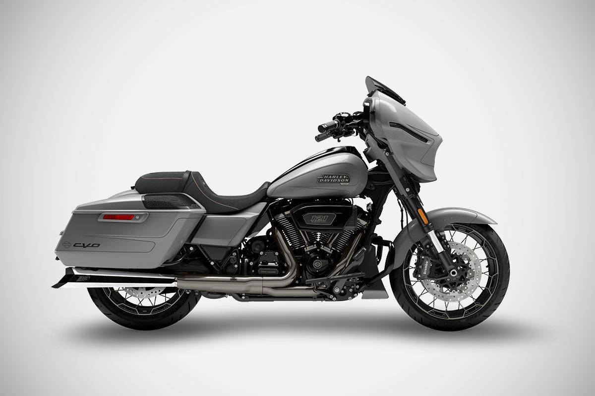 CVO STREET GLIDE EGZOZ | 'MAVERICK' SLIP-ONS (21-26)