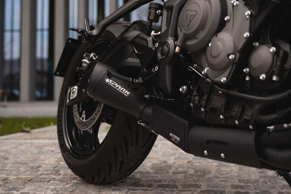 TRIUMPH TRIDENT 660 EGZOZ | FULL SİSTEM (21-23)