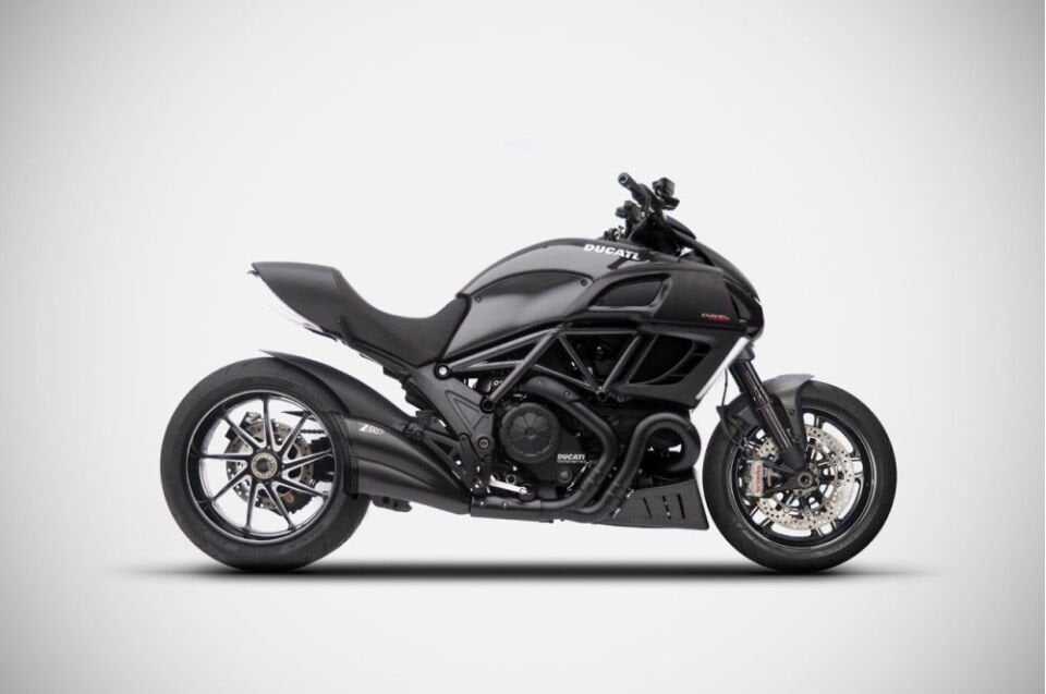 DUCATI DIAVEL 1200 EGZOZ | SLIP-ON (11-18)