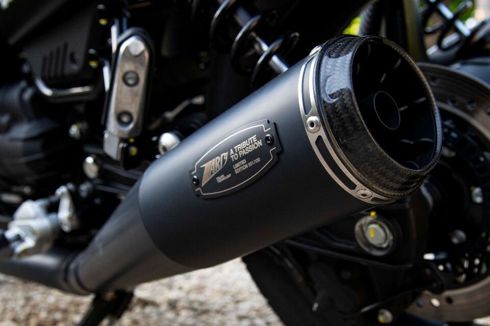 MOTO GUZZI V7 850 EGZOZ | ''LIMITED EDITION'' SLIP-ONS (21-23)