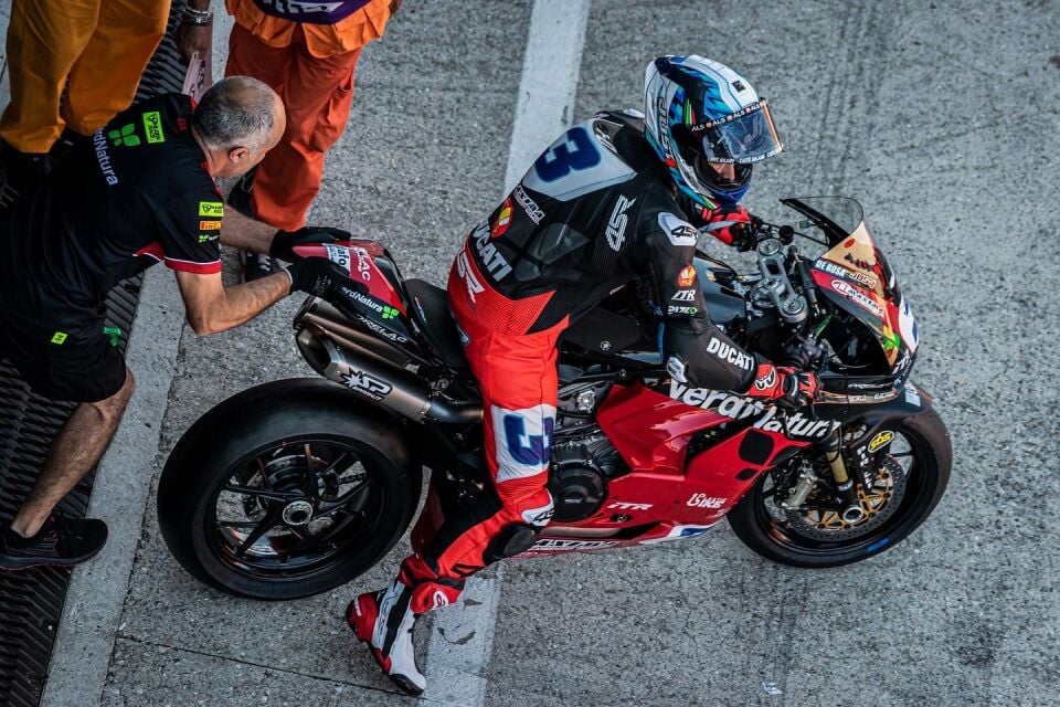 DUCATI PANIGALE V2 EGZOZ | FULL SİSTEM ''RECTANGULAR '' (21-24)