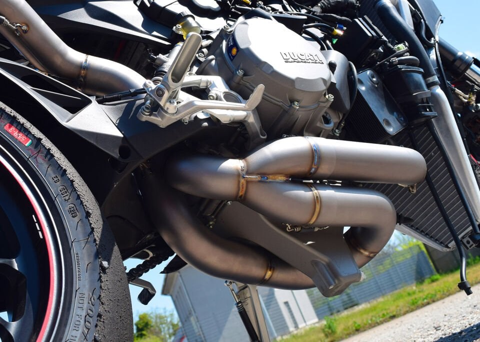 DUCATI PANIGALE V2 EGZOZ | FULL SİSTEM ''GRID-O '' (21-24)
