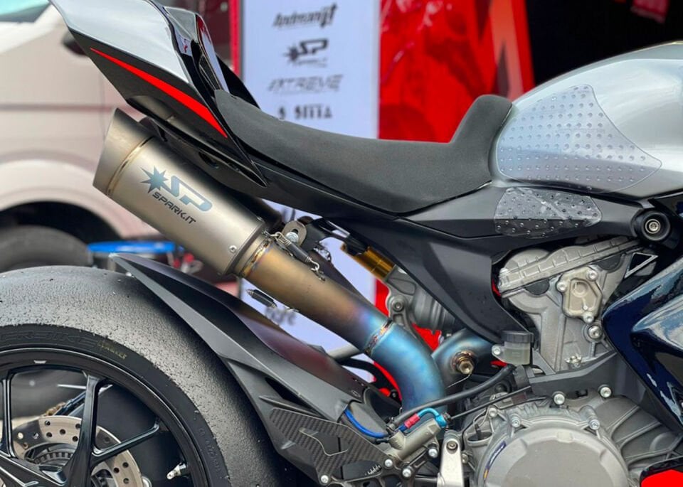 DUCATI PANIGALE V2 EGZOZ | FULL SİSTEM ''GRID-O '' (21-24)