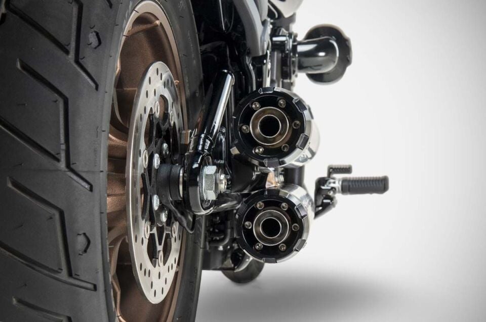 STREET BOB 114 EGZOZ | SLIP-ONS OVERLAPPED (17-24)