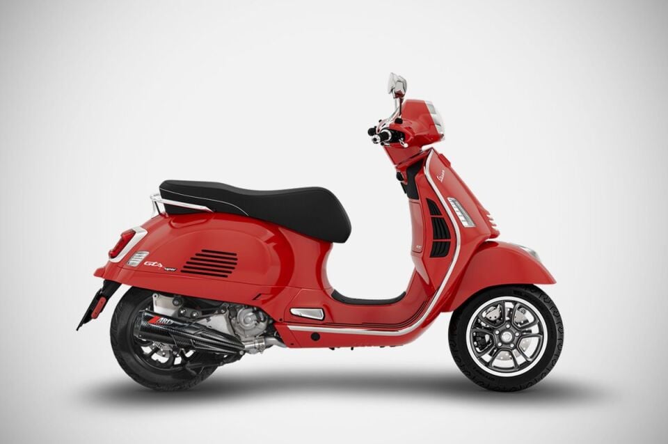 VESPA GTS SUPER 300 EGZOZ | SLIP-ON (22-24)