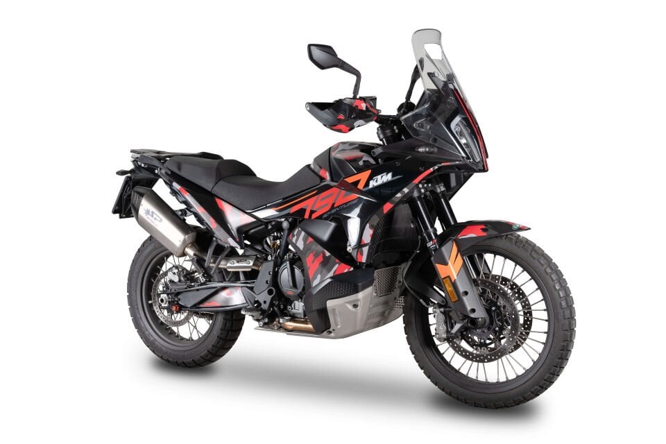 KTM 790 ADV. EGZOZ | SLIP-ON '' FIGHTER-EVO'' (23-26)