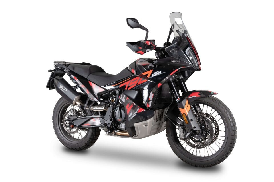 KTM 790 ADV. EGZOZ | SLIP-ON '' FIGHTER-EVO'' (23-26)