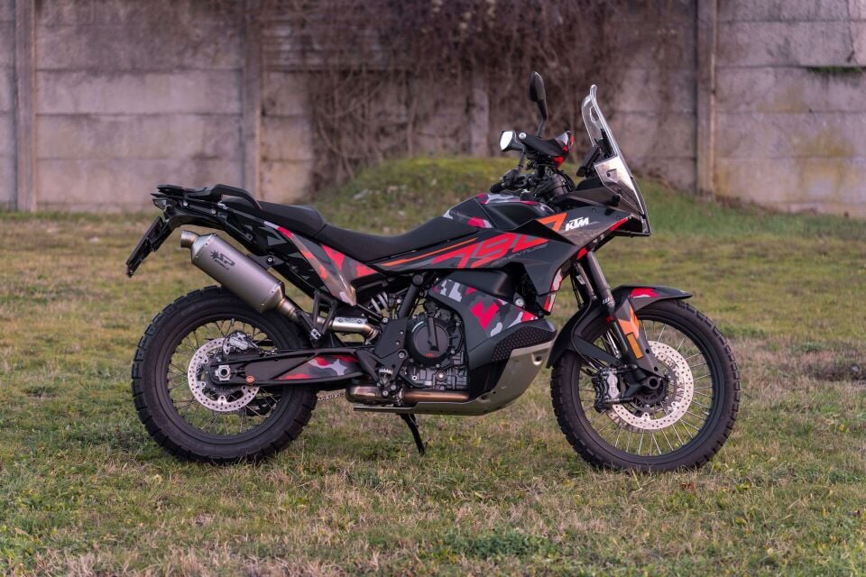 KTM 890 ADV. EGZOZ | SLIP-ON '' DAKAR'' (21-25)