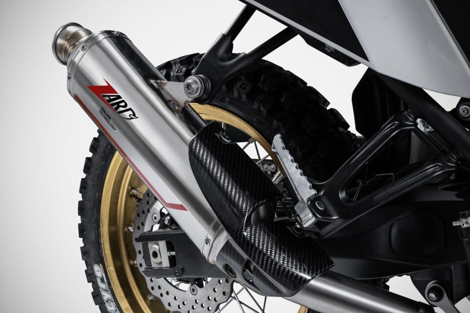 YAMAHA TENERE 700 EGZOZ  | ''SABBIA'' SLIP-ON (21-23)