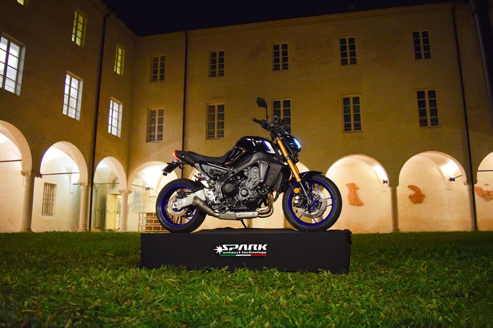 YAMAHA MT 09 EGZOZ | E-5 FULL SİSTEM ''GRID-O''(24-25)