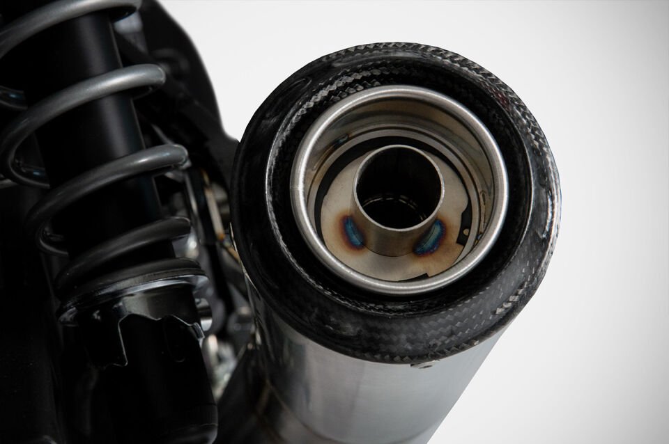 TRIUMPH THRUXTON R/RS 1200 | ''CONICAL'' SLIP-ON EGZOZ (21-23)