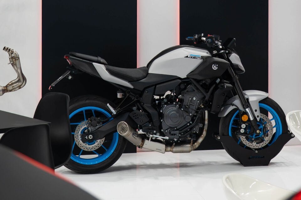 YAMAHA MT 07 EGZOZ | SPARK FULL SİSTEM (21-25)