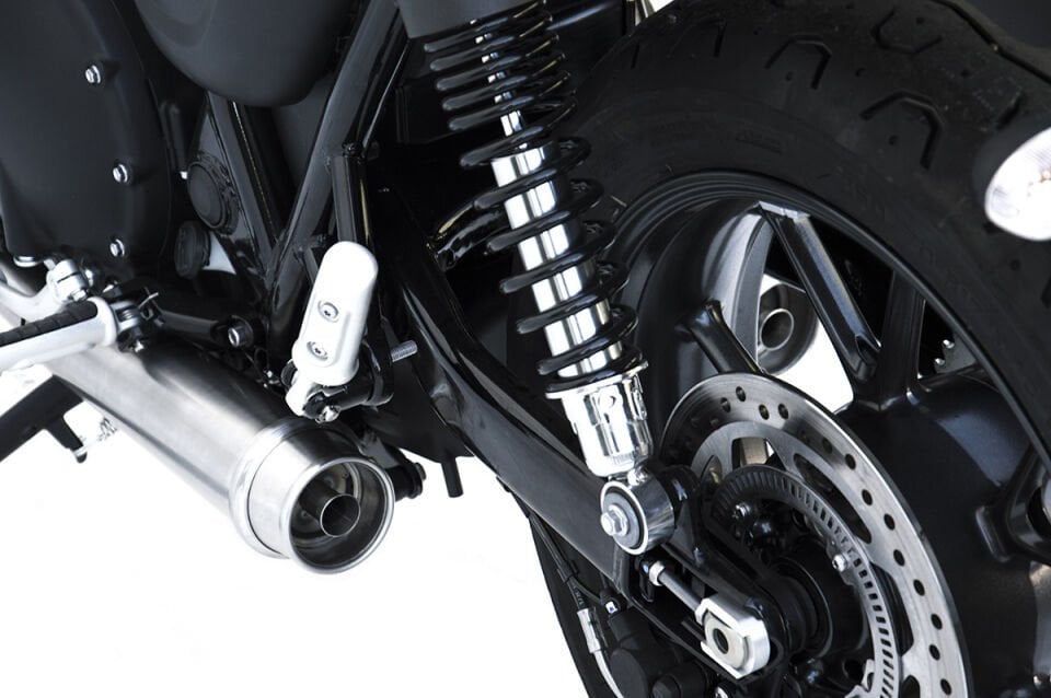 TRIUMPH STREET TWIN 900 EGZOZ | SLIP-ONS (16-20)